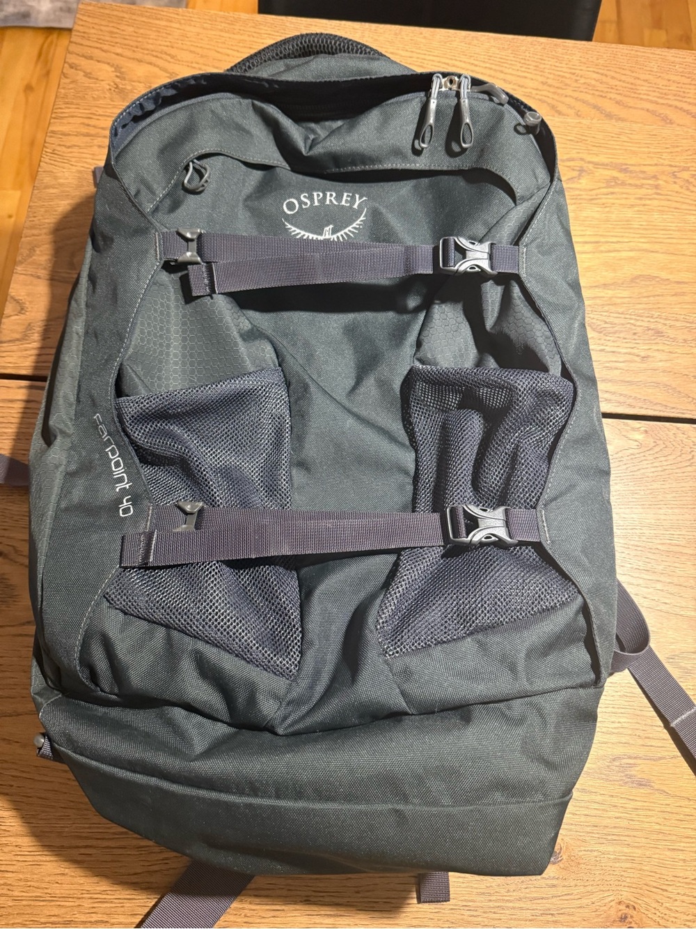 Osprey Farpoint 40L Khaki Green Carry-On Travel Backpack